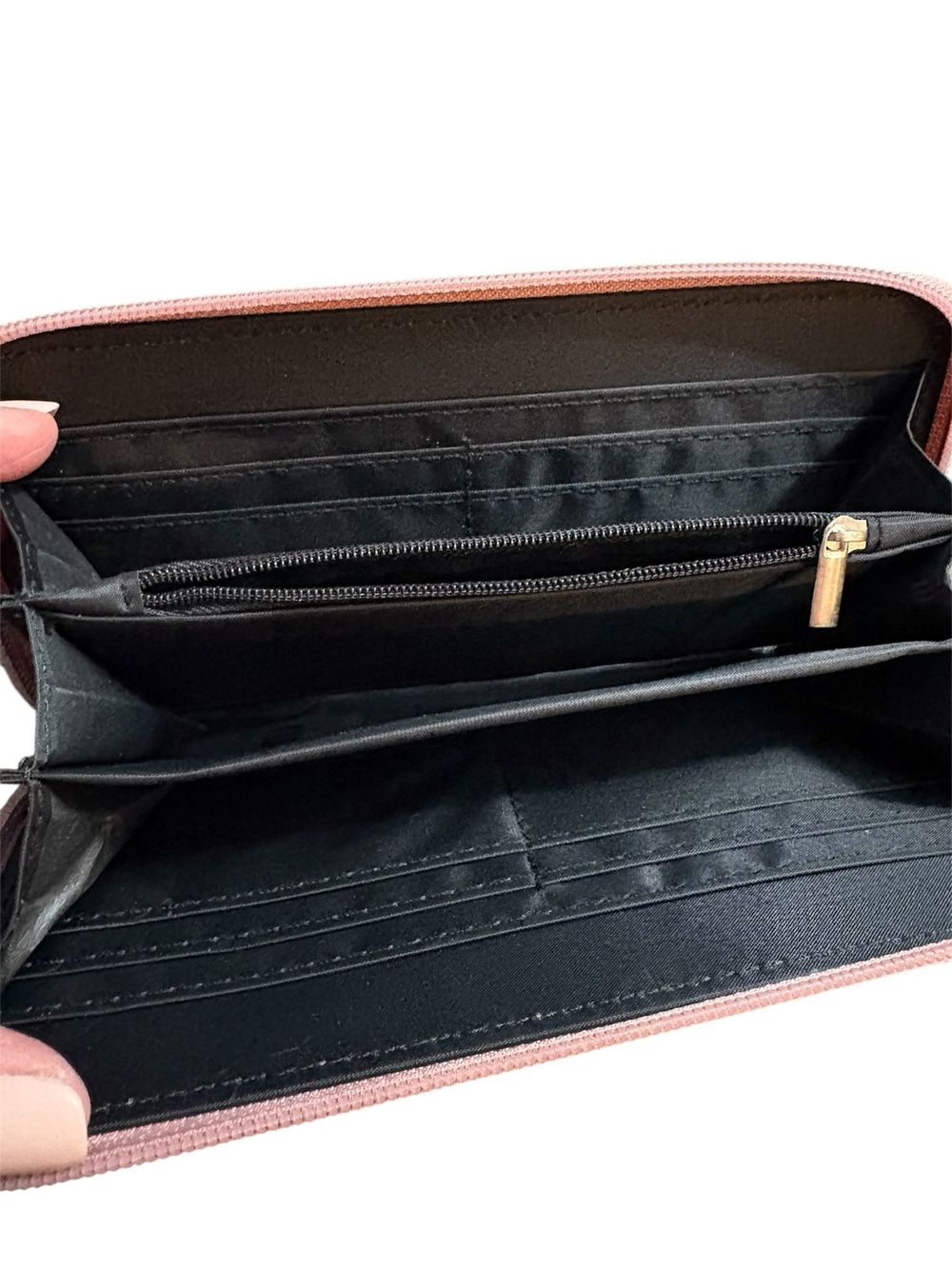 Tahari Blush Pink Zip Wristlet Clutch - Picture 3 of 4